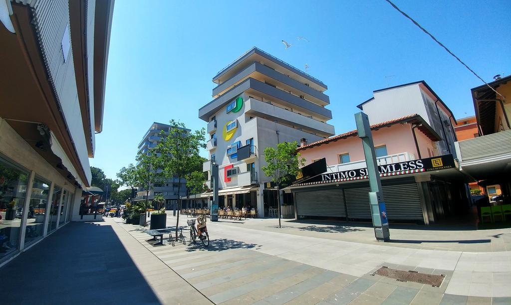 Hotel Pasha Lignano Sabbiadoro Exterior photo
